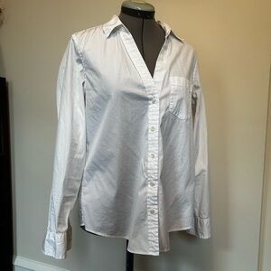 LIKE NEW - GAP Perfect Shirt